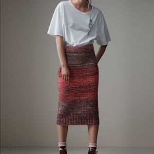 Women’s Burberry knit skirt